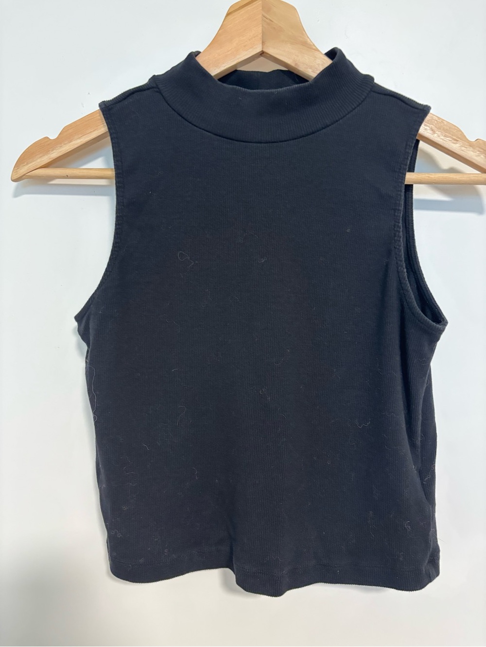 H&M Black Sleeveless Mock Neck crop Tank